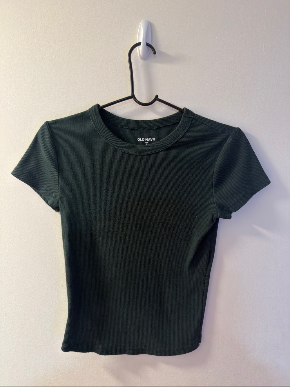 Old Navy Short Sleeve Ribbed Tee in Forest Green